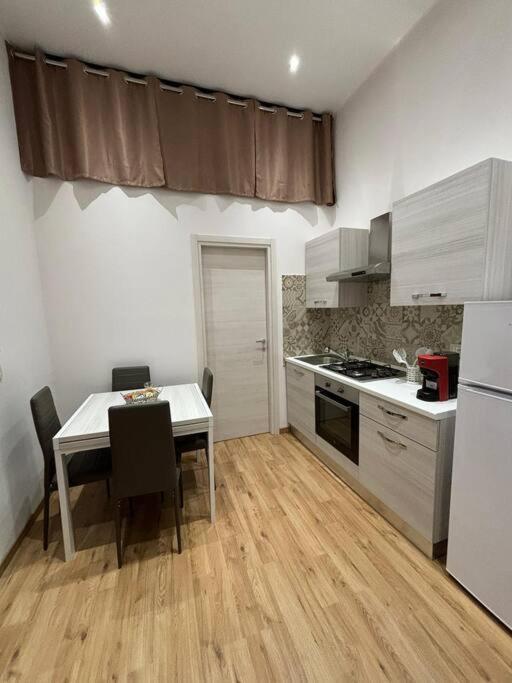 Le Rose Di Lu' Apartamento Catânia Exterior foto
