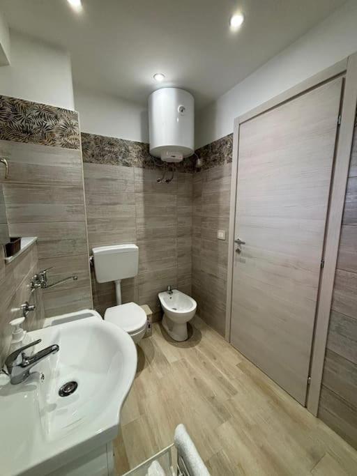 Le Rose Di Lu' Apartamento Catânia Exterior foto