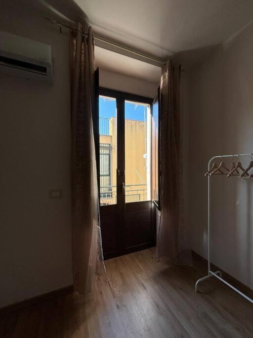 Le Rose Di Lu' Apartamento Catânia Exterior foto